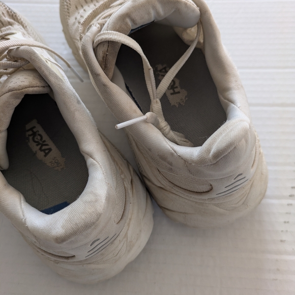 HOKA Clifton Running Shoes - Cream - Picture 4 of 10